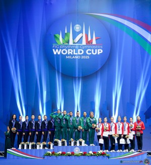 podium all around sf 05579 copia simone ferraro ph